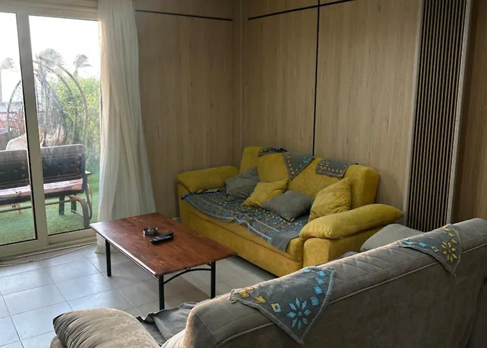 Stand Alone With Pretty Garden Air Conditioned Villa Ain Sukhna