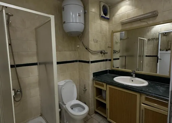 Villa Stand Alone With Pretty Garden Air Conditioned
